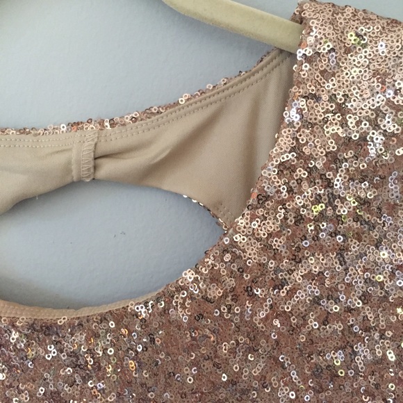 ✨ gold sequin dress - Picture 2 of 4